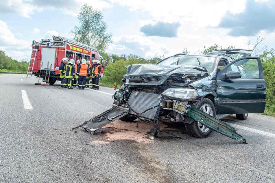 Die Opelfahrerin wurde bei dem Unfall schwer verletzt.