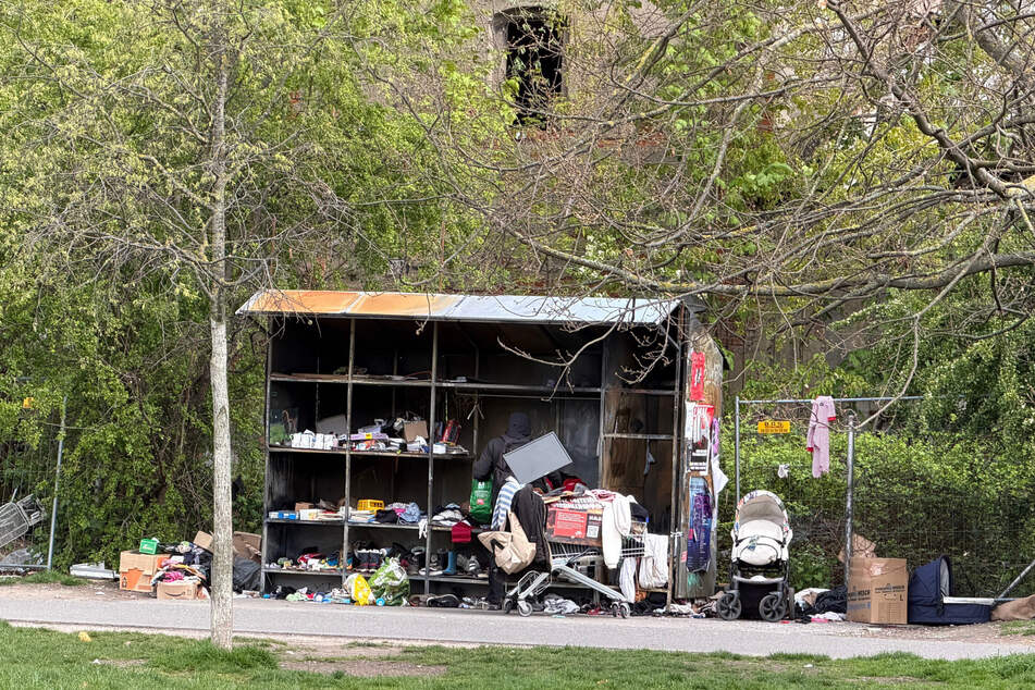 Viereinhalb Jahre stand der Tauschschrank im Osten des Lene-Voigt-Parks.
