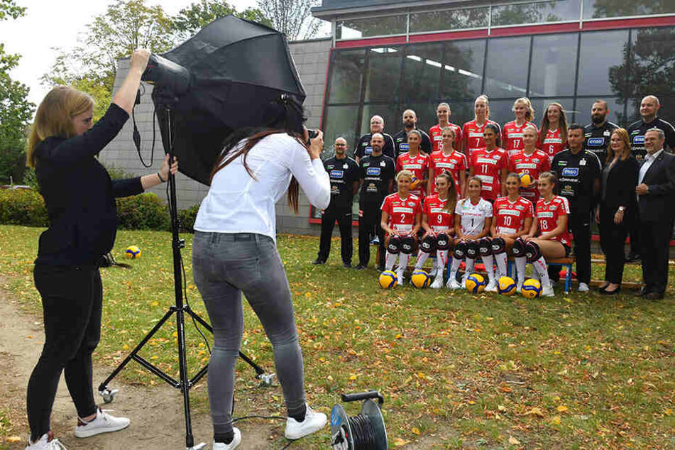 Alles gut festhalten, hieß es beim stürmischen Fotoshooting.