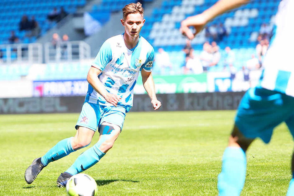Erik Tallig wird die A-Jugend im Kampf um den Bundesliga-Aufstieg unterstützen.
