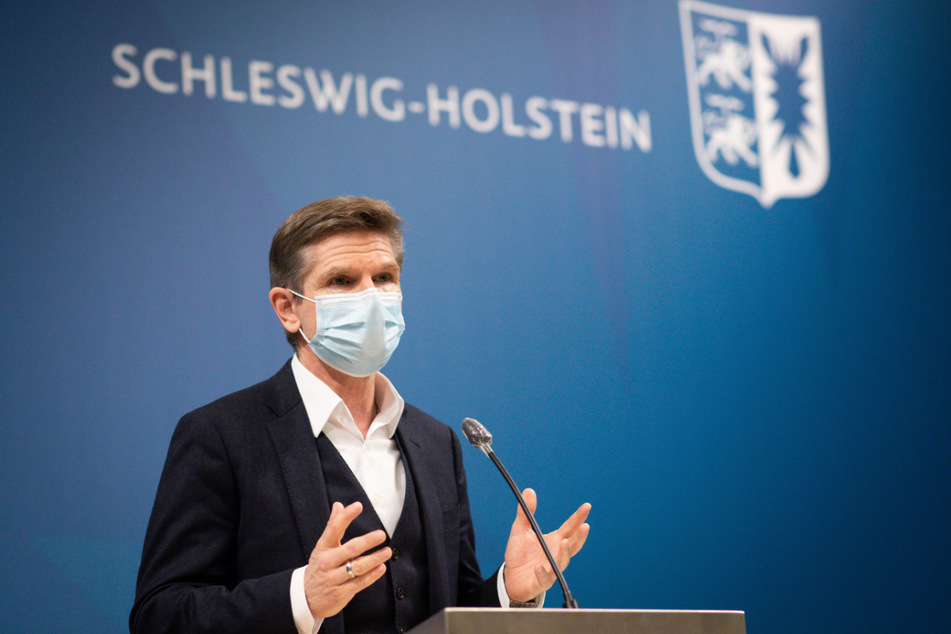 Heiner Garg (54, FDP), Gesundheitsminister von Schleswig-Holstein, erklärt die neuen Maßnahmen.