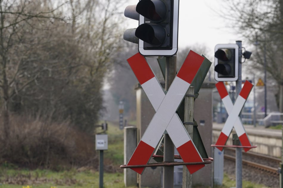 Bauarbeiten an Bahnstrecke Gera-Greiz verzögern sich um Wochen!