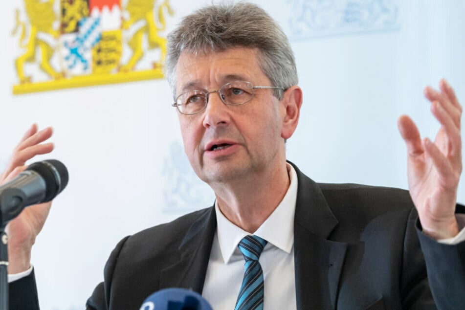 Kultusminister Michael Piazolo (61, Freie Wähler) gesteht kleine Probleme bei der Umstellung ein. (Archiv)
