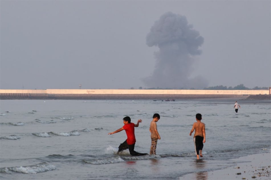 Im Iran kam es vor wenigen Stunden zu erneuten Angriffen.