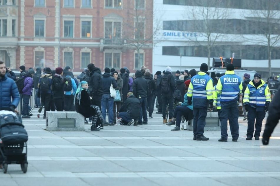 Indymedia Demo Randalierte Durch Leipzig Sechs Polizisten Verletzt Eine Festnahme Tag24