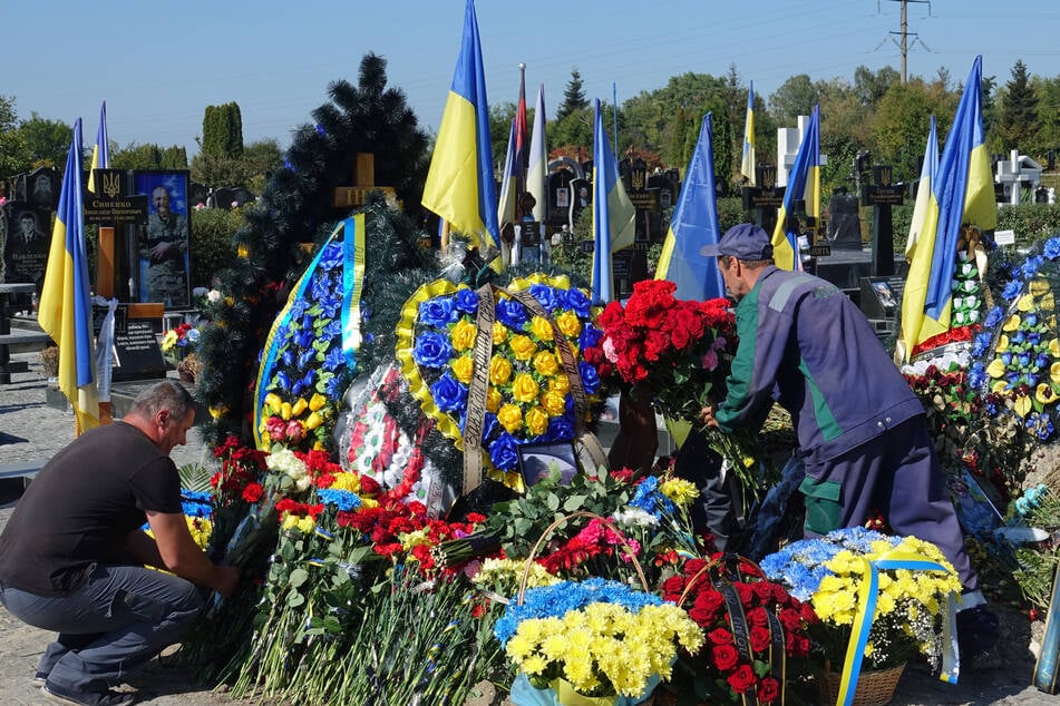 Russland und die Ukraine haben erneut die Leichen von gefallenen Soldaten ausgetauscht. (Archivbild)