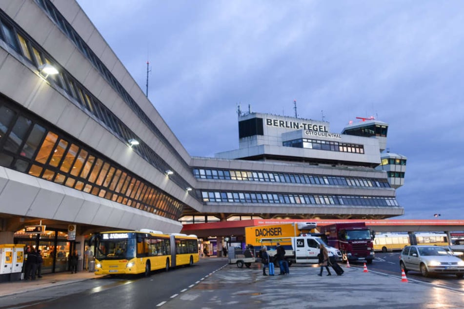 Der Berliner Senat will weiterhin Tegel schließen.