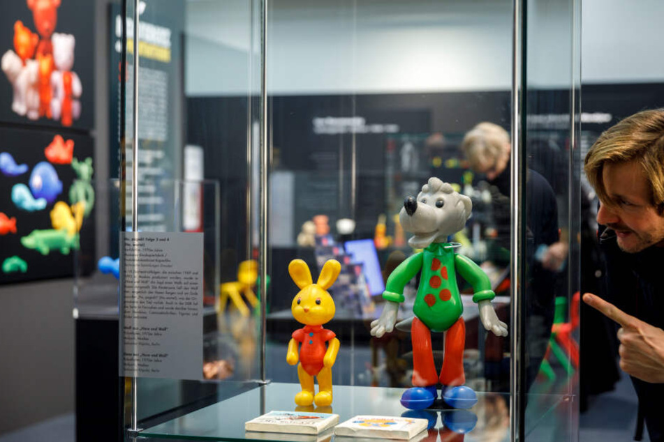 Hase & Wolf - die beliebten Helden der Trickfilmserie "Nu Pogodi" ("Na warte!) dürfen in der Ausstellung nicht fehlen.