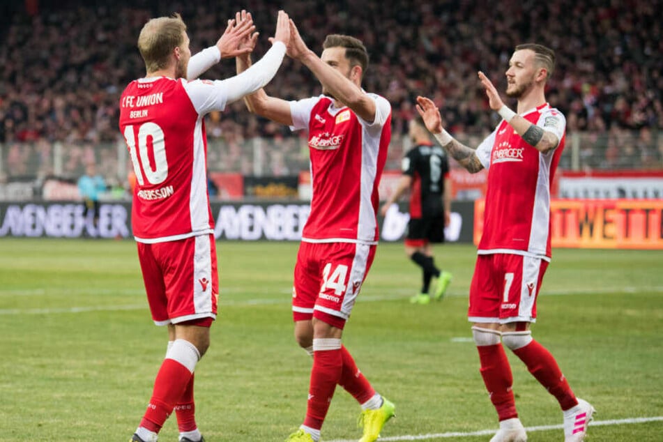 Sebastian Andersson bejubelt seinen Führungstreffer.