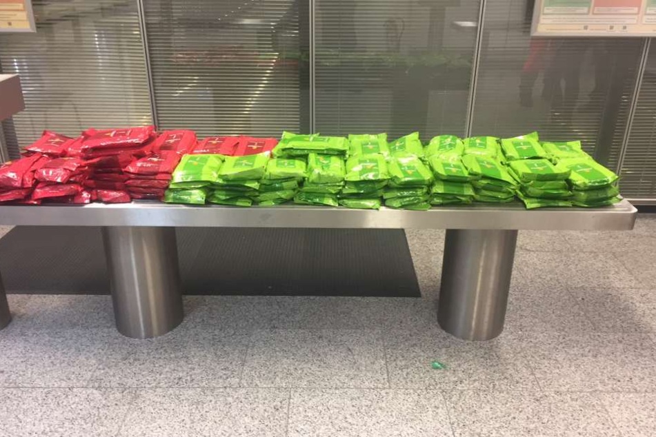 Ingesamt stellte der Zoll 146 Kilogramm Tabak sicher.