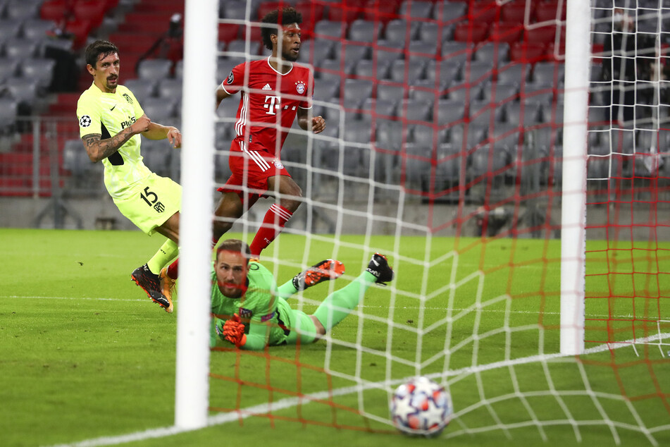 Drin ist das Ding! Kingsley Coman (M.) ließ Jan Oblak im Kasten von Atlético Madrid keine Chance und traf in Durchgang eins zur Führung.