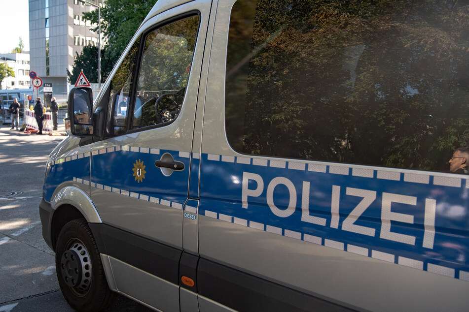 Die Polizei lieferte sich in Strehla eine Verfolgungsjagd mit einem Ford. (Symbolbild)