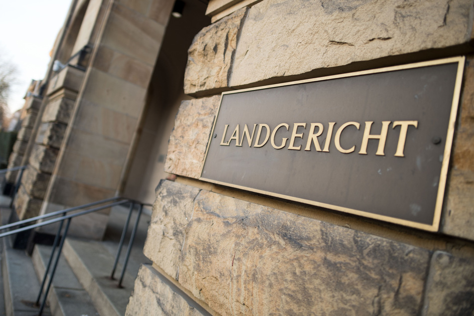 Der Prozess gegen die Beschuldigten findet am Landgericht Mönchengladbach statt.