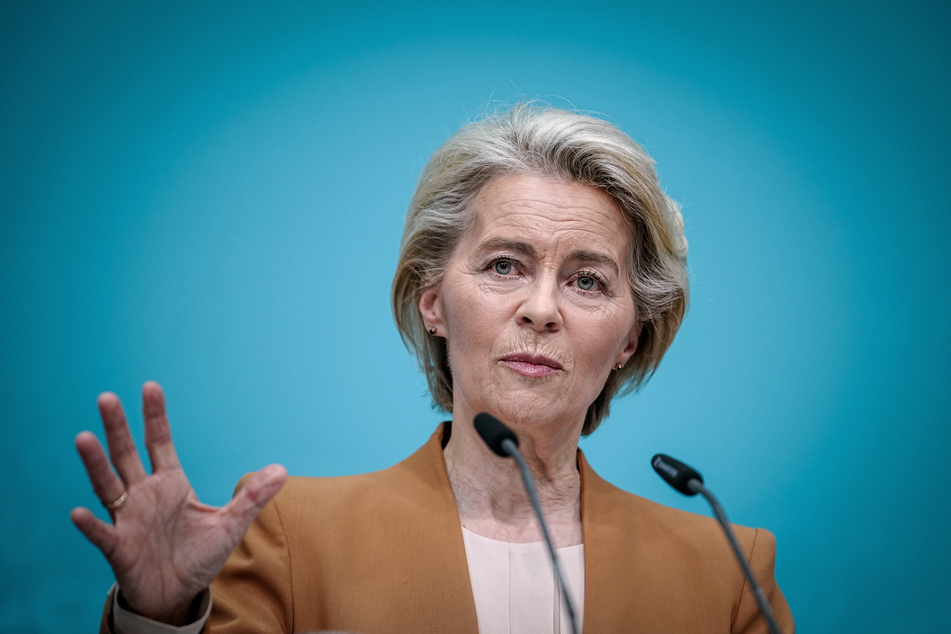 Ursula von der Leyen (65), Präsidentin der Europäischen Kommission, ruft nach den iranischen Attacken zur Besonnenheit auf.