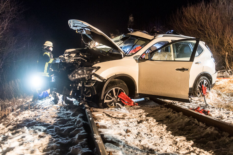 Schrecklicher Unfall nahe Dagebüll: Zug tötet zwei Menschen an Bahnübergang