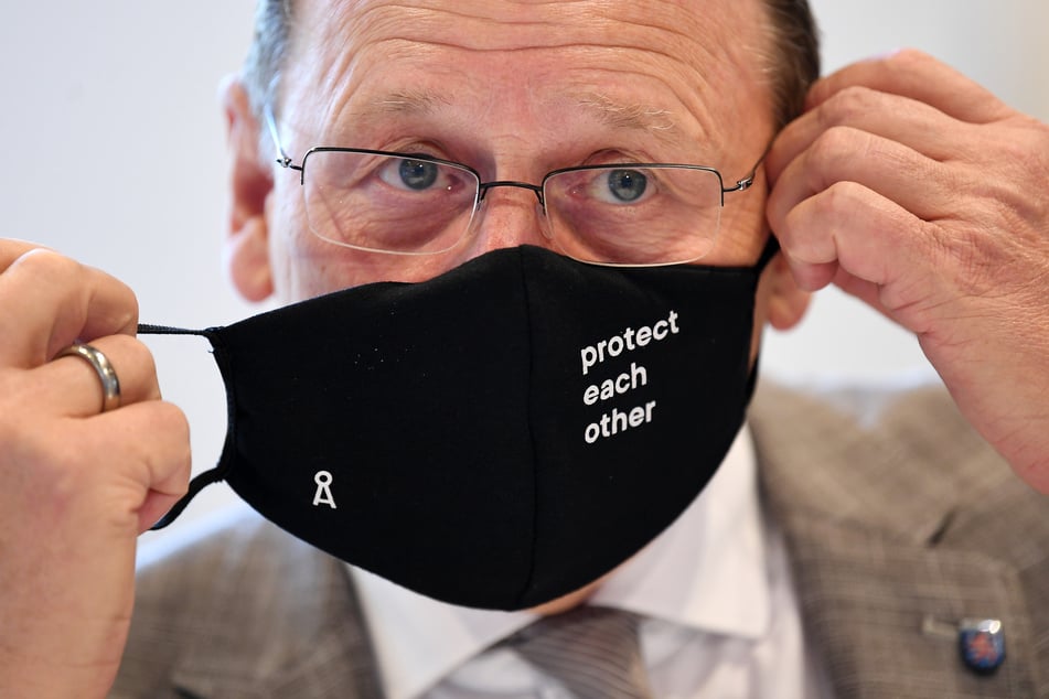 Ministerpräsident Bodo Ramelow (64, Linke) will die allgemeinen Corona-Beschrönkungen beenden, das stößt auf Kritik.