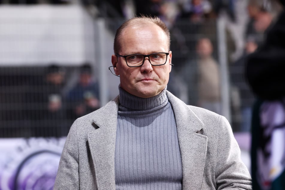 Präsident Thomas Schlesinger erklärte stellvertretend für Vorstand und Aufsichtsrat Mitte Mai, dass Khvicha Shubitidze (51) zum Chefcoach befördert wird.