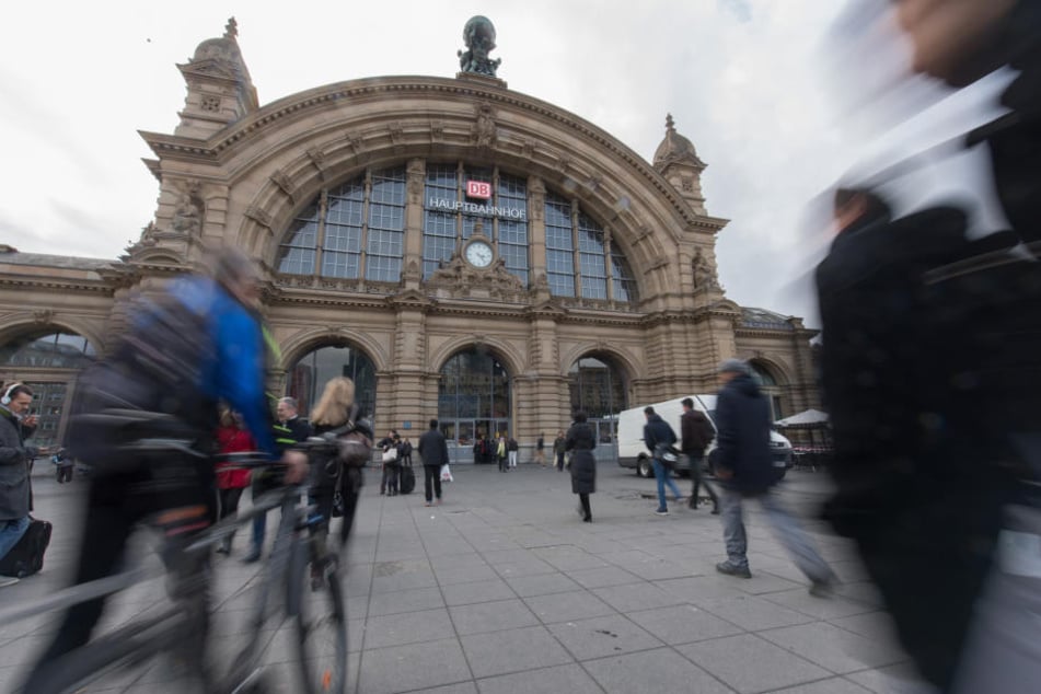 Brennpunkt Hauptbahnhof und Umgebung: Frankfurt kämpft gegen Drogenkonsum.