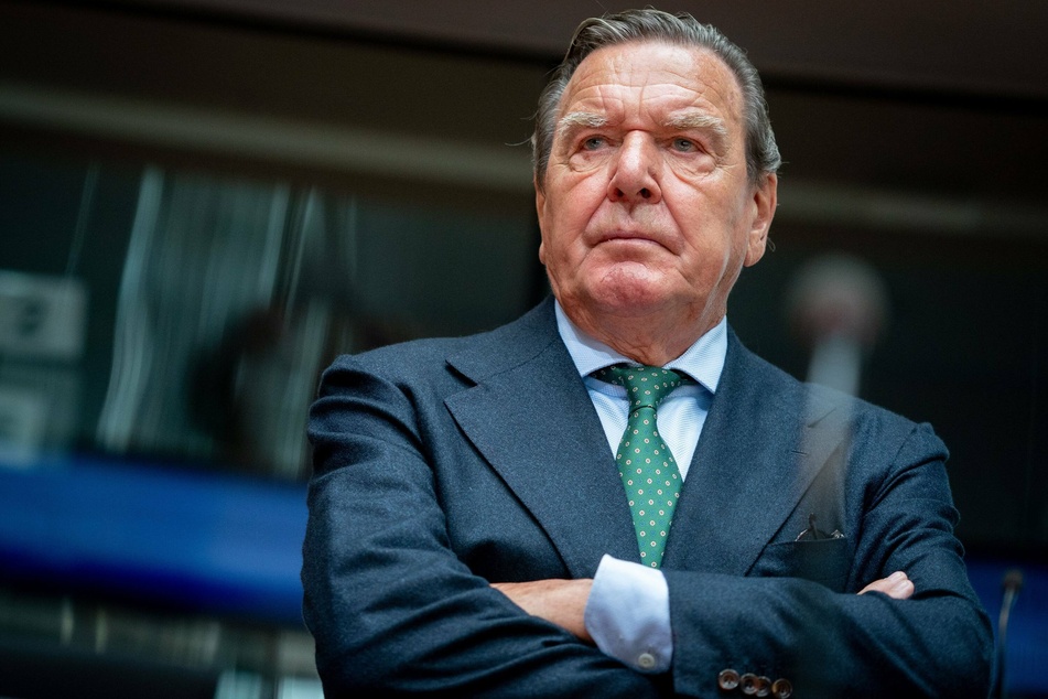 Altkanzler Gerhard Schröder (78, SPD) zieht die Reißleine und verlässt Rosneft.