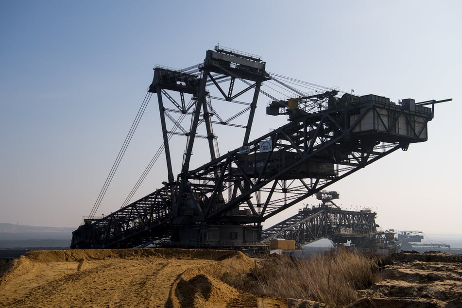 Ein Braunkohlebagger im Tagebau Nochten. Die EU reicht üppige Fördermitteln aus, damit der Strukturwandel in den Revieren möglichst sozialverträglich gelingt.