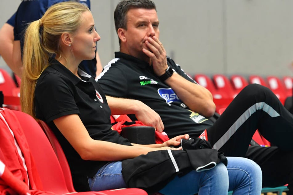 Mareen von Römer und Alexander Waibl müssen die Hiobsbotschaft verkraften.