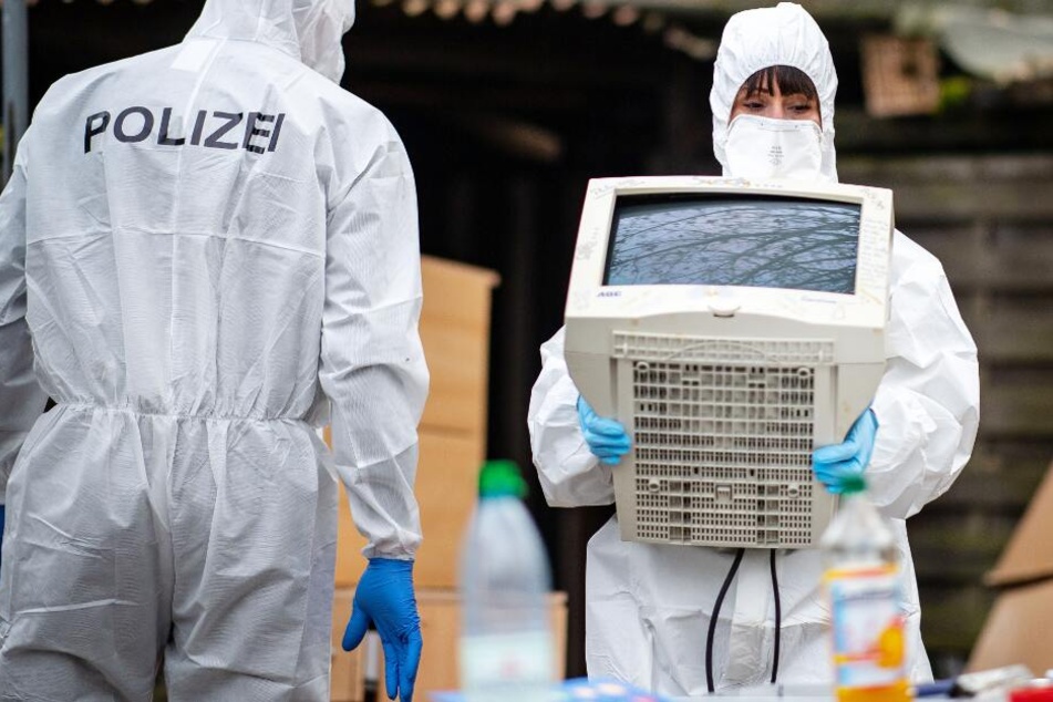 Mehrfach wurden Teile des Campingplatzes in Lügde von der Polizei durchsucht.