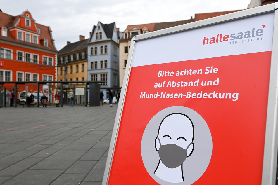 In den Wahllokalen werden die gängigen Abstands- und Hygieneregeln gelten, auch wie gewohnt das Tragen einer medizinischen Maske. (Symbolbild)