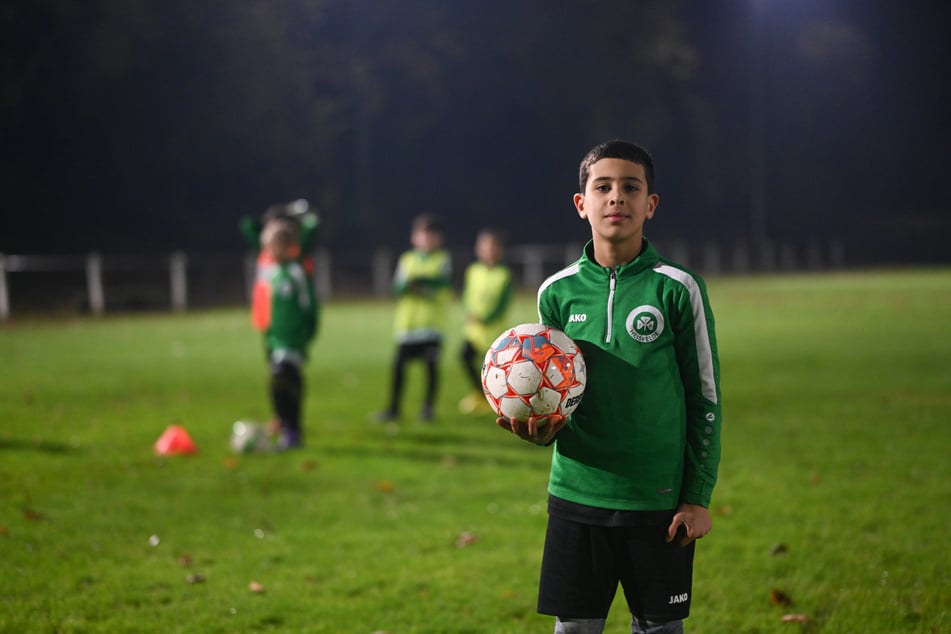 Der neunjährige Wasem Al-Ali hatte ein Jahr für seinen Fallrückzieher geübt.