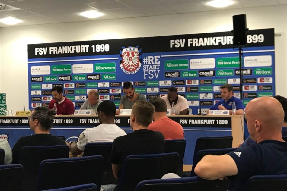 Schwierige Aufgabe: Die Jury notierte sich alle wichtigen Details, um eine Entscheidung treffen zu können.