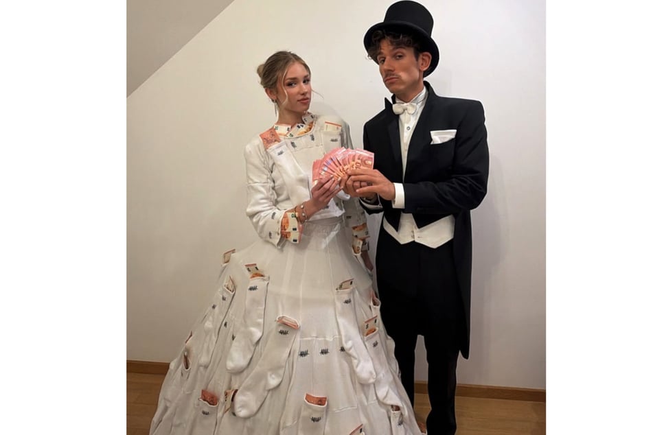 Bereits beim Wiener Opernball sorgte Maximilian Weißenböck gemeinsam mit seiner Mitarbeiterin Joanna für Aufsehen.