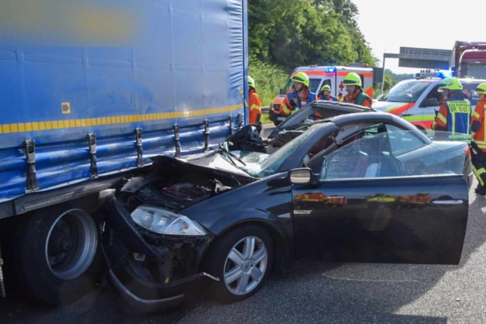Unfall A6: Auto kracht in Laster: Zwei Verletzte!