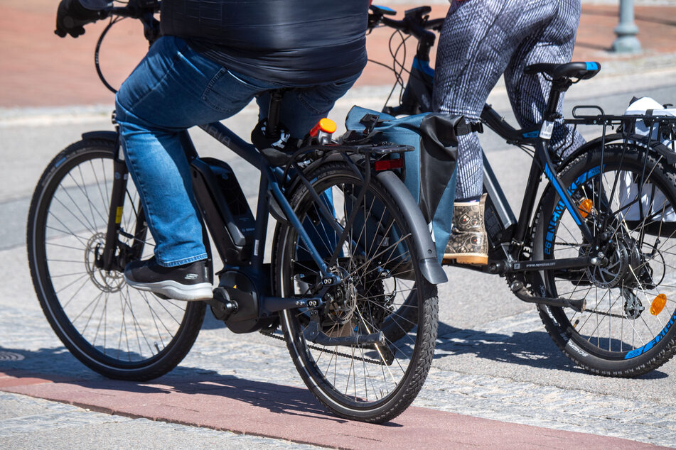 Insgesamt gab es 2022 rund 6500 Unfälle in Nordrhein-Westfalen, bei denen E-Bikes beteiligt waren.