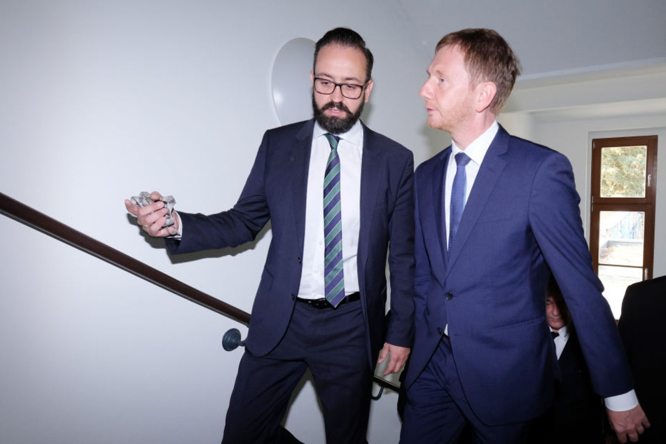 Ministerpräsident Michael Kretschmer (43, CDU, r.) und Justizminister Sebastian Gemkow (40, CDU). Eine neue Behördenpanne erschüttert den Freistaat.
