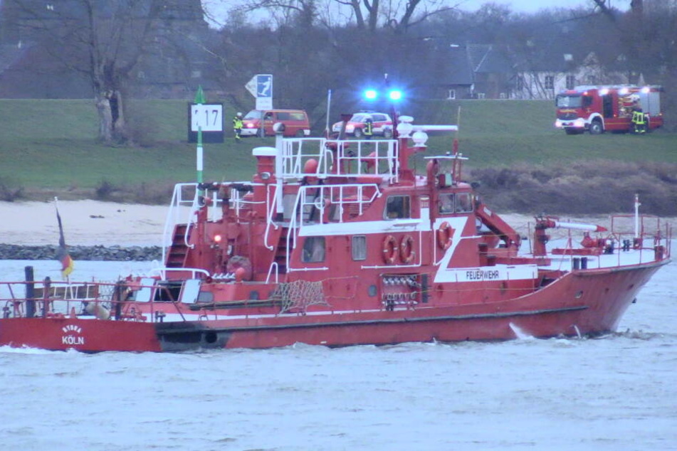 Derzeit ist ein Großaufgebot an Rettungskräften im Einsatz.