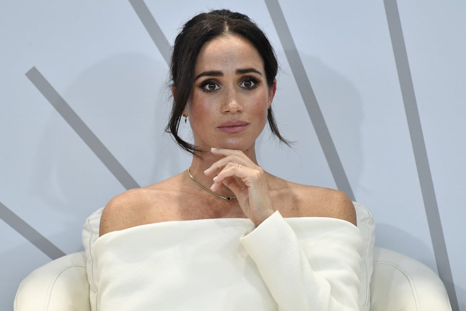 Schon wieder muss Herzogin Meghan (44) einen Shitstorm über sich ergehen lassen.