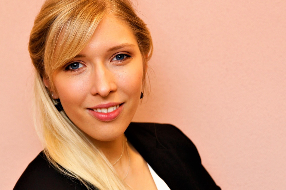 Ansprechpartnerin Marie-Louis (HR Referentin Recruting).