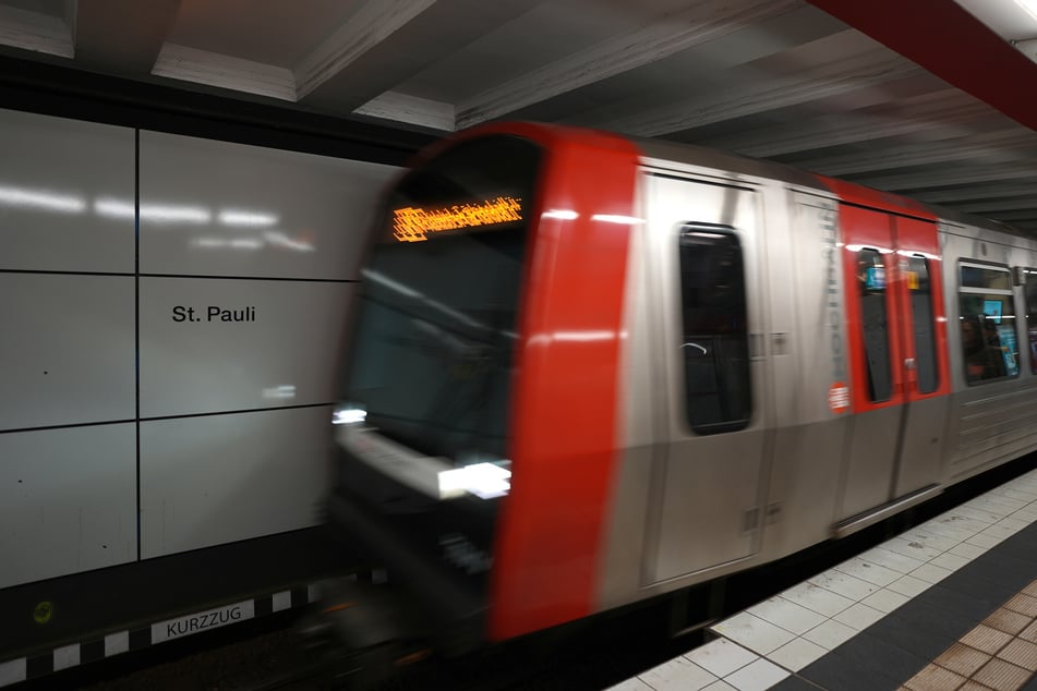 Nach zwei Tagen Warnstreik in zahlreichen Regionen in Deutschland sind Busse, Trams und U-Bahnen wieder unterwegs.