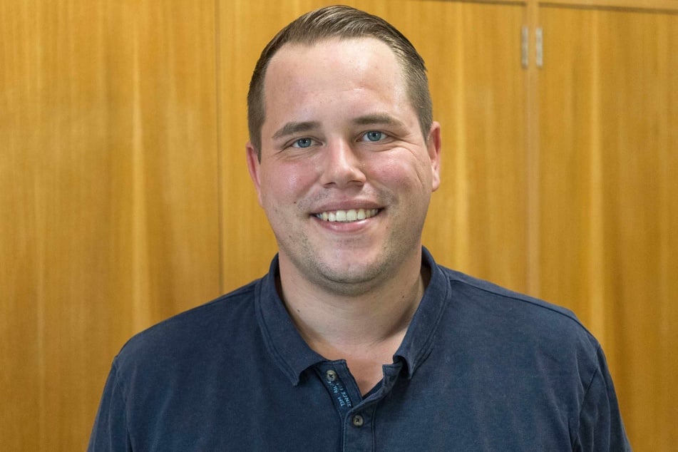 Stadtbezirksbeirat Johannes Schwenk (34) freut sich über das Abstimmungsergebnis.