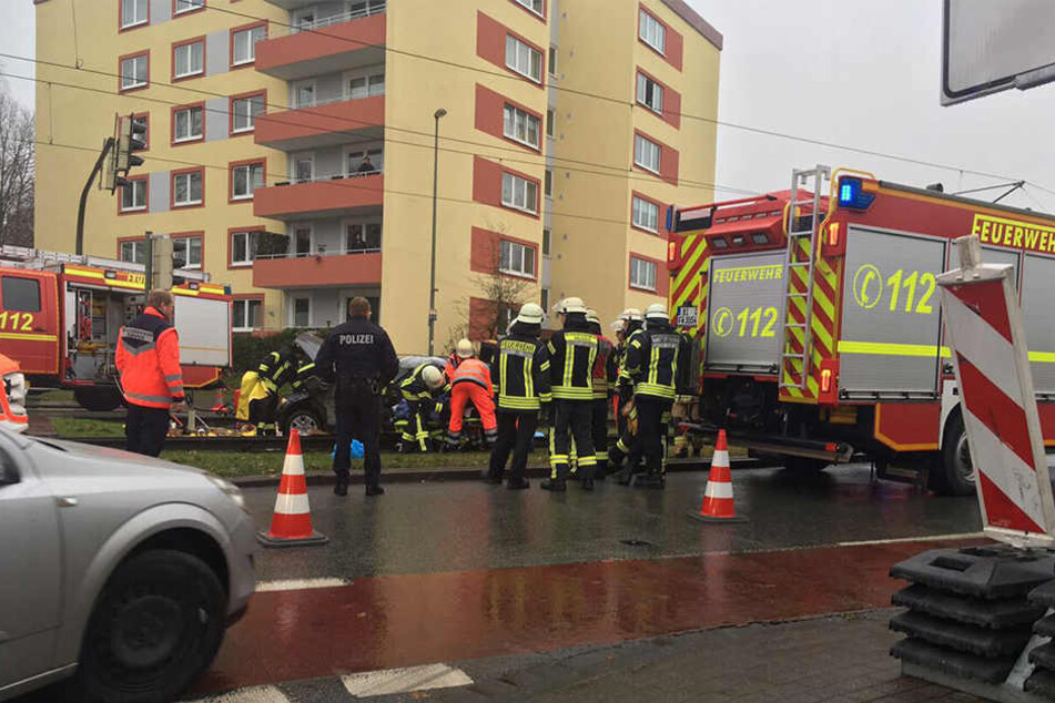 Die Kurt-Schumacher-Straße ist stadteinwärts und auswärts gesperrt.