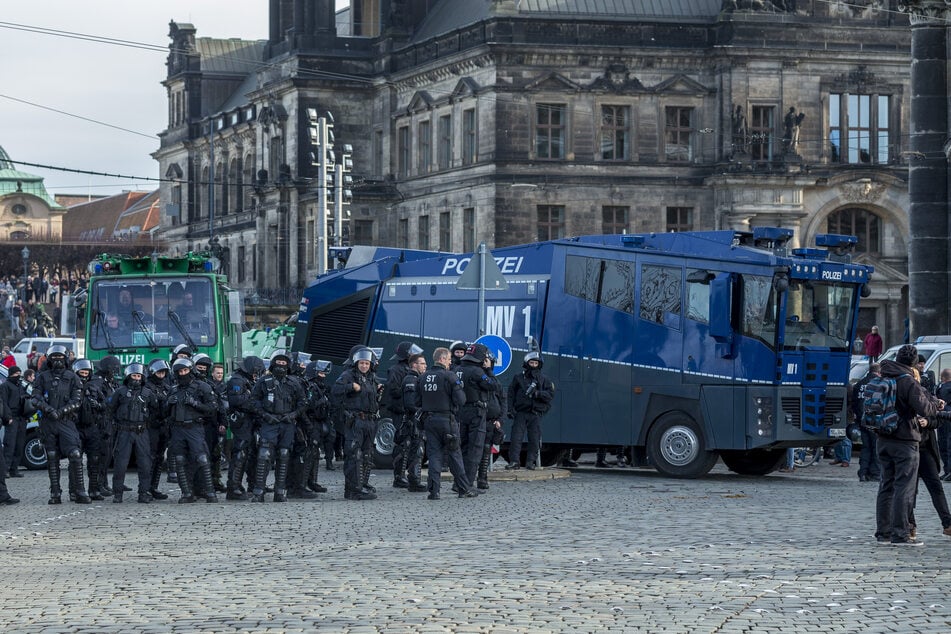 Dresden ist Großeinsätze der Polizei durchaus gewohnt. Noch ist unklar, wie viele Beamte diesmal zum Einsatz kommen.