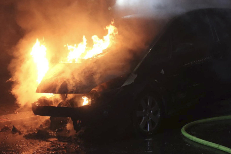 Berlin: Brandnacht vor Silvester: Autos in Neukölln abgefackelt