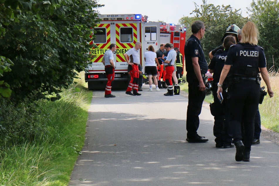 Fahrradfahrerin kollidiert mit Traktor: Jetzt ist die 69-Jährige tot