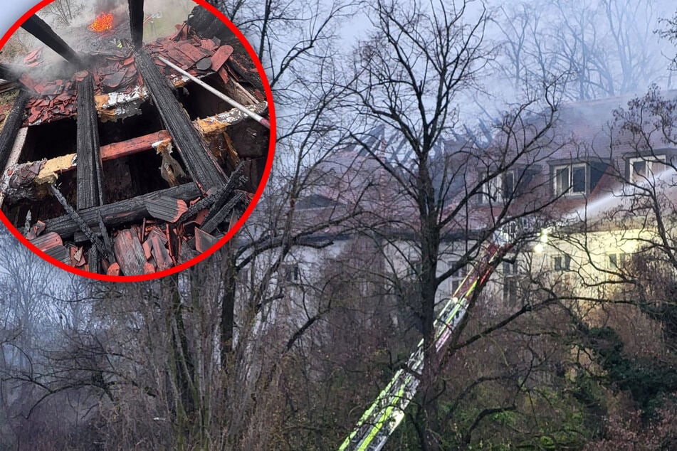 Leer stehende Schule steht in Flammen: Feuerwehr stundenlang im Einsatz