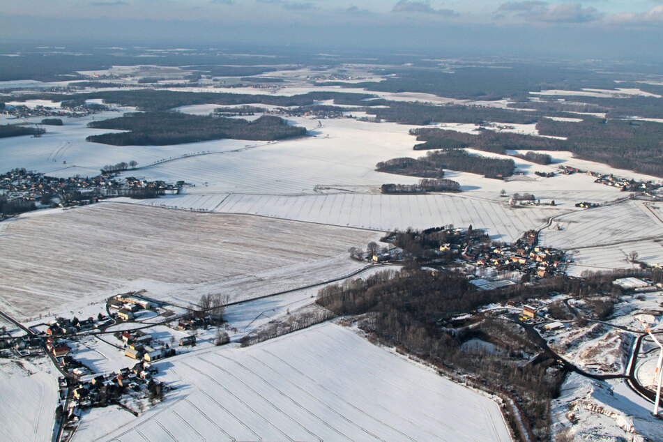 Archäologe macht 1000 Jahre alte Entdeckung bei Bautzen: Per Flugzeug in die Vergangenheit