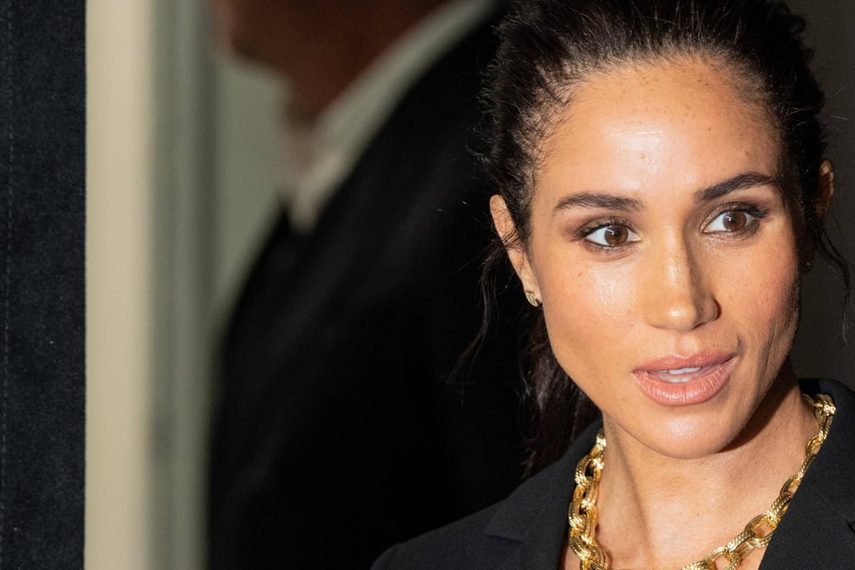 Meghan Markle reaches out to estranged dad after "life or death" amputation