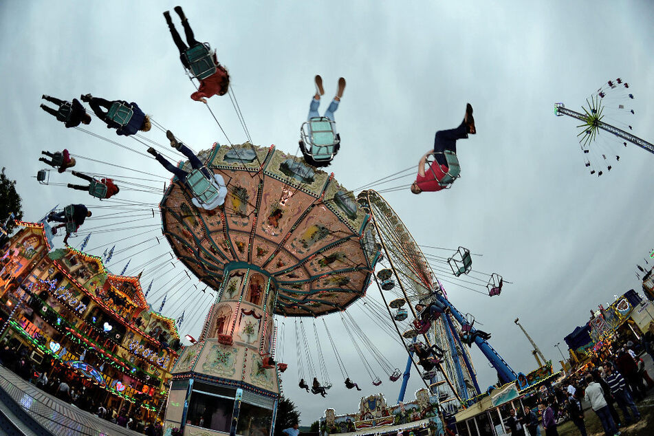 Auf der Kirmes "Pützchens Markt" in Bonn sollen in diesem Jahr die Sicherheitsvorkehrungen nochmals erhöht werden. (Archivbild)