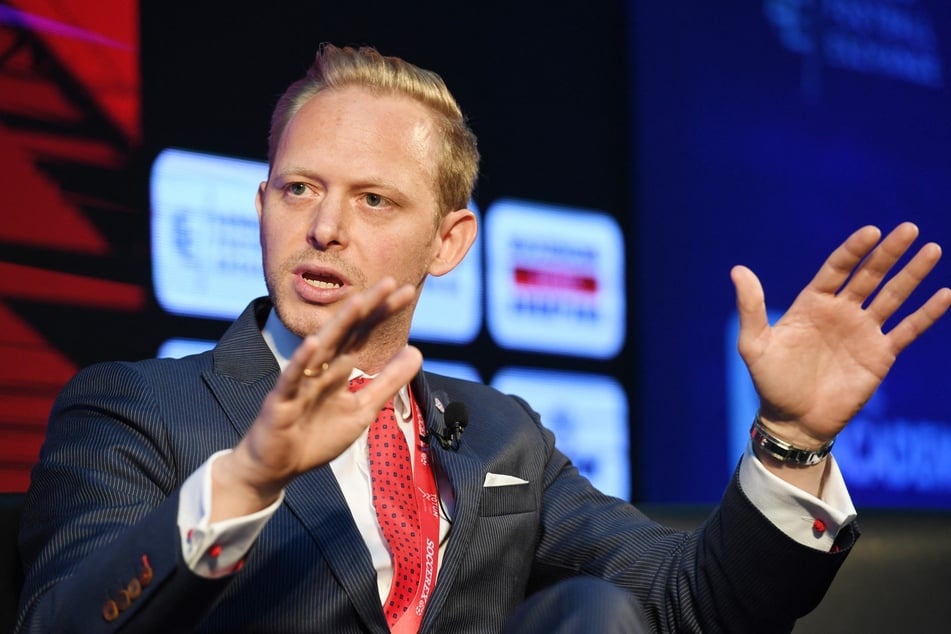 Rouven Kasper (43), Vorstand Marketing und Vertrieb beim VfB, will sich bei den betroffenen Fans erkenntlich zeigen.