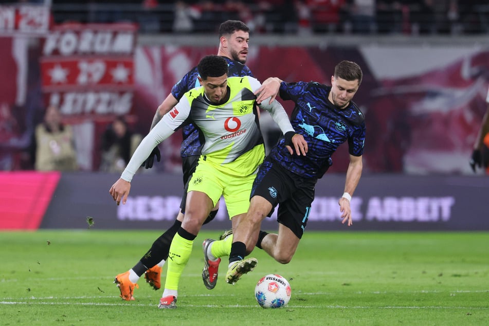 RB Leipzig und Borussia Dortmund lieferten sich eine temporeiche erste Halbzeit.