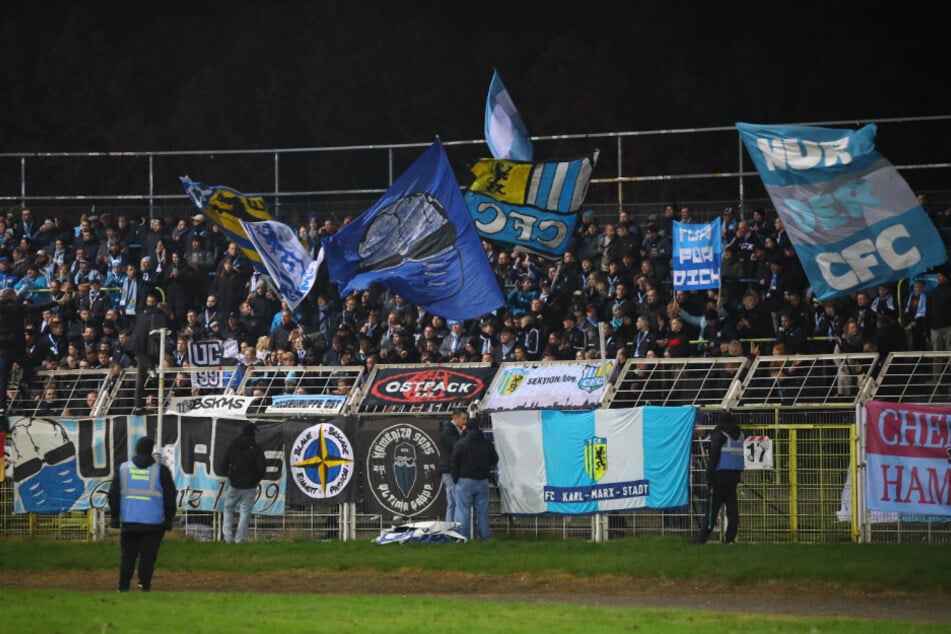 Die Fans der Himmelblauen stärkten dem CFC auch während der Talfahrt den Rücken.