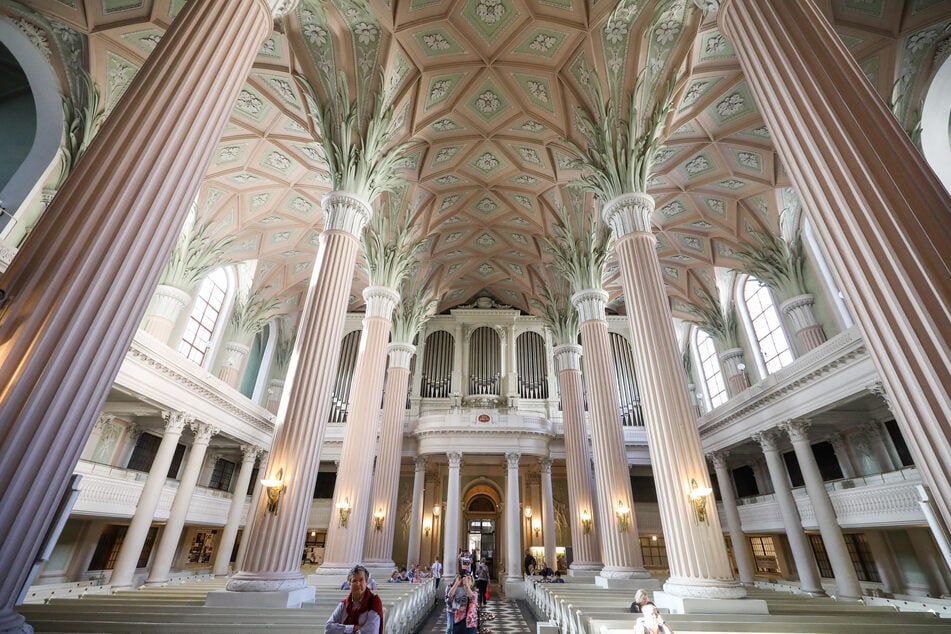 Unter anderem in der Nikolaikirche könnt Ihr Euch abkühlen.